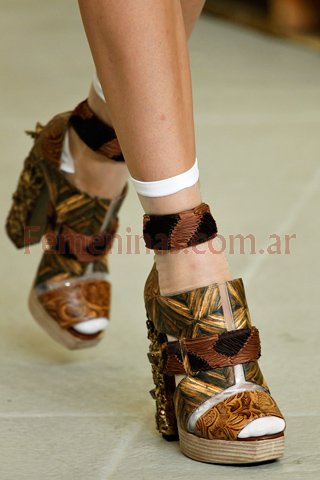 Zapatos plataforma moda verano 2012 Rodarte detalles